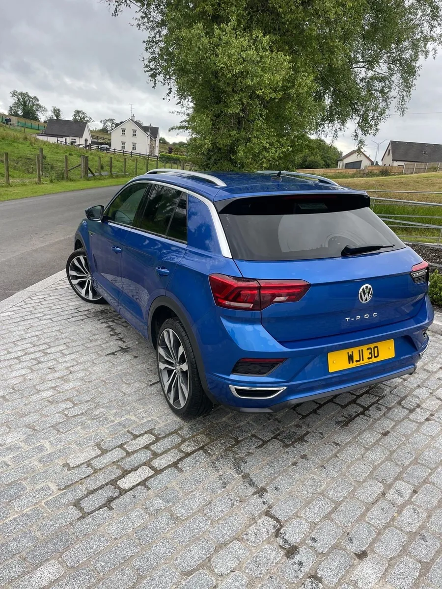 2019 Volkswagen T-Roc R-Line - Image 3
