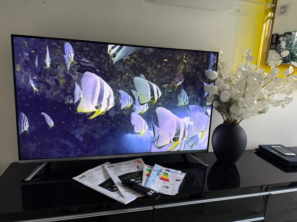 JVC SMART 43” TV in swords - Image 2