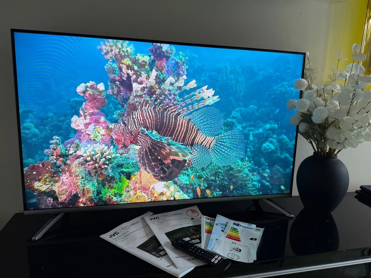 JVC SMART 43” TV in swords - Image 4