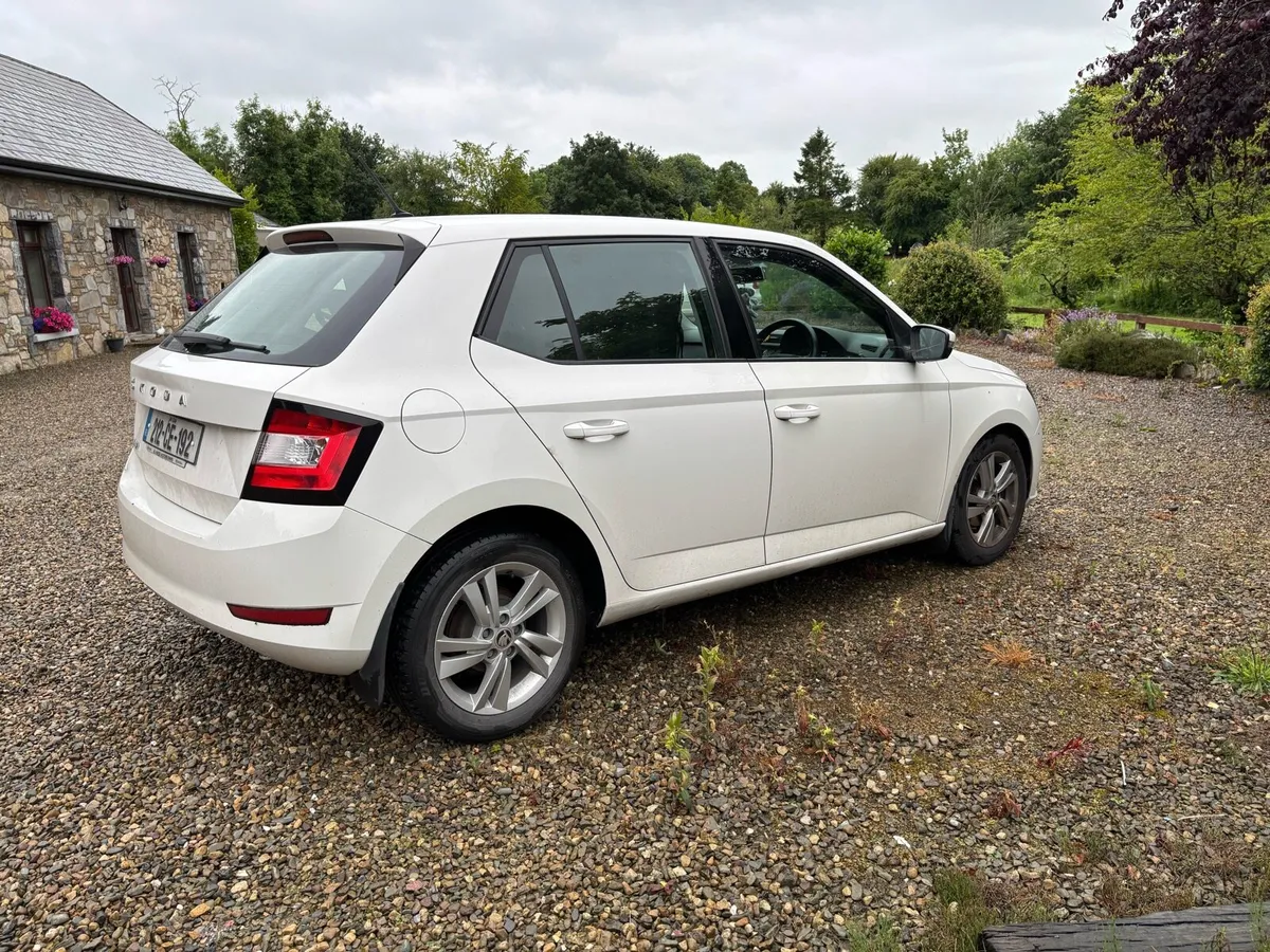 Skoda Fabia 1.0 Petrol 2021 - Image 3