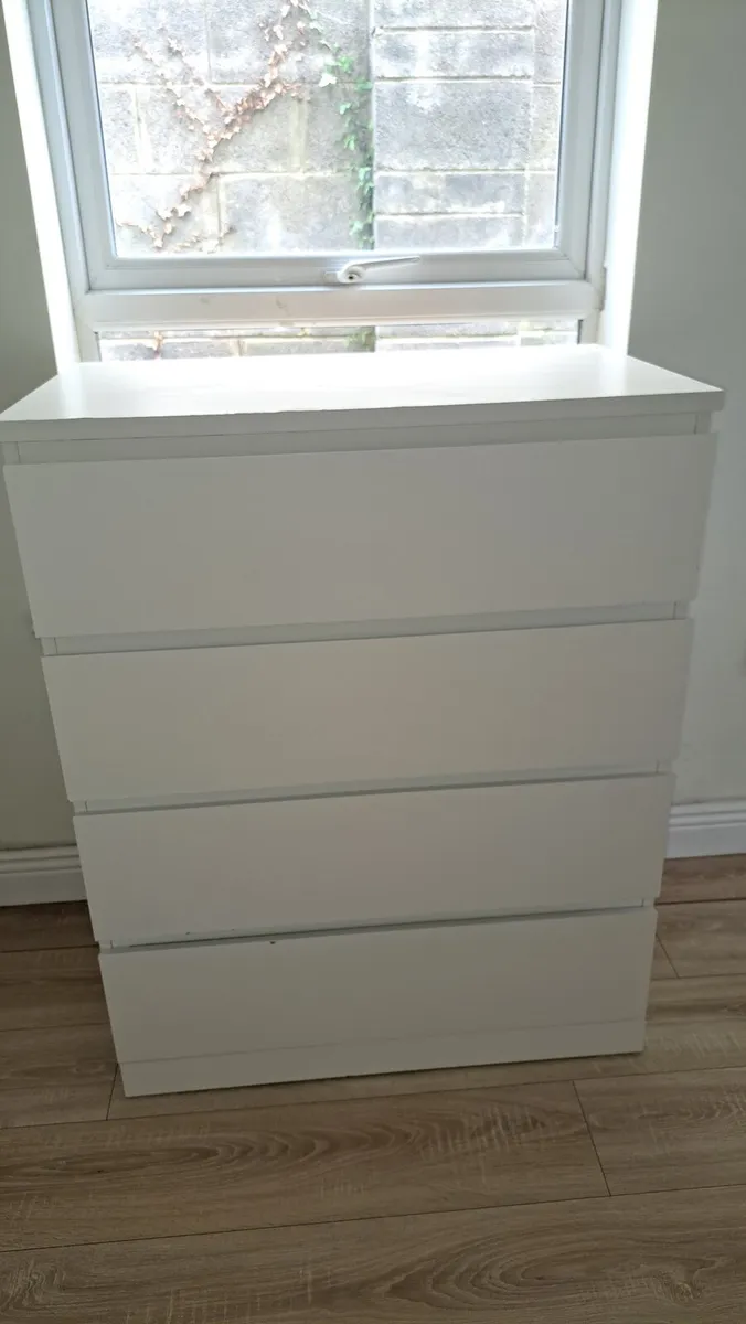 IKEA MALM - Chest of 4 drawers - Image 1