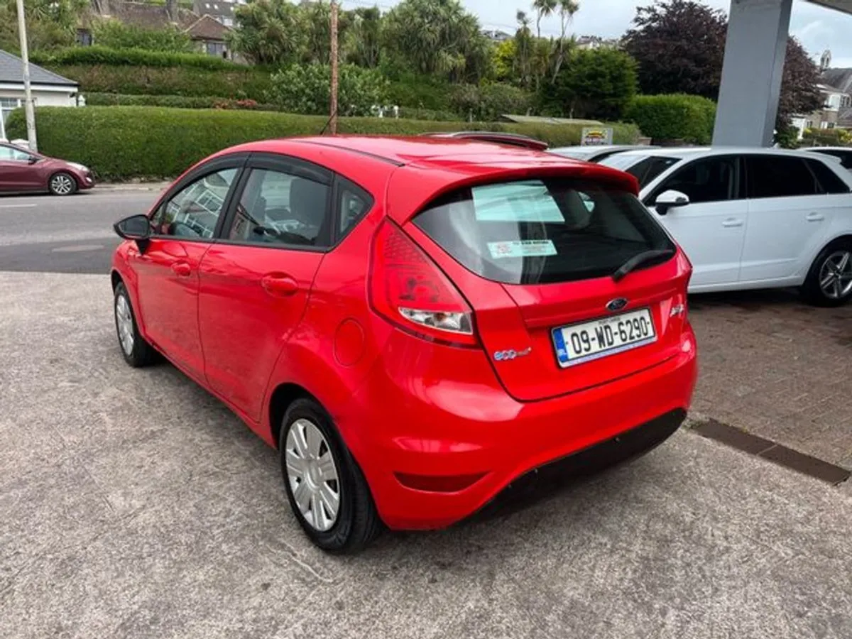 Ford Fiesta 1.6 Tdci Econetic 88bhp 5DR - Image 4