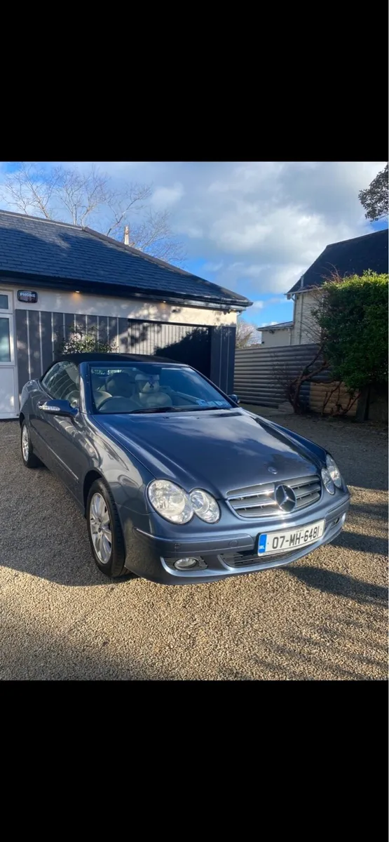 Mercedes Convertible 2007 - Image 1