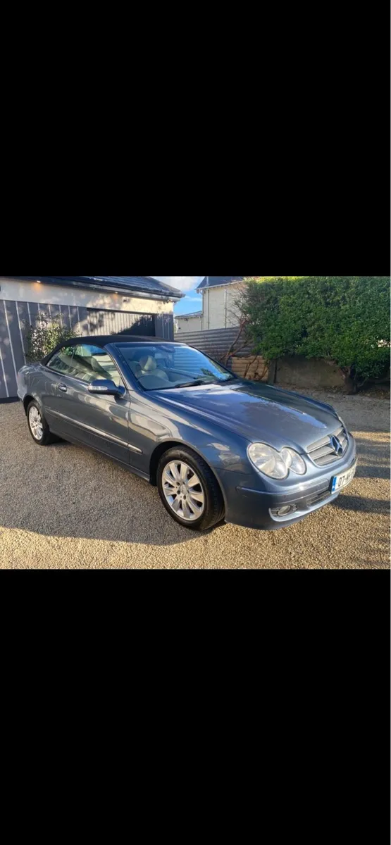 Mercedes Convertible 2007 - Image 3