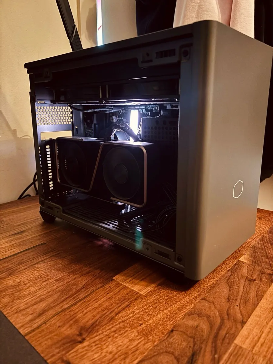 9800x3d ITX Gaming Pc - Image 2