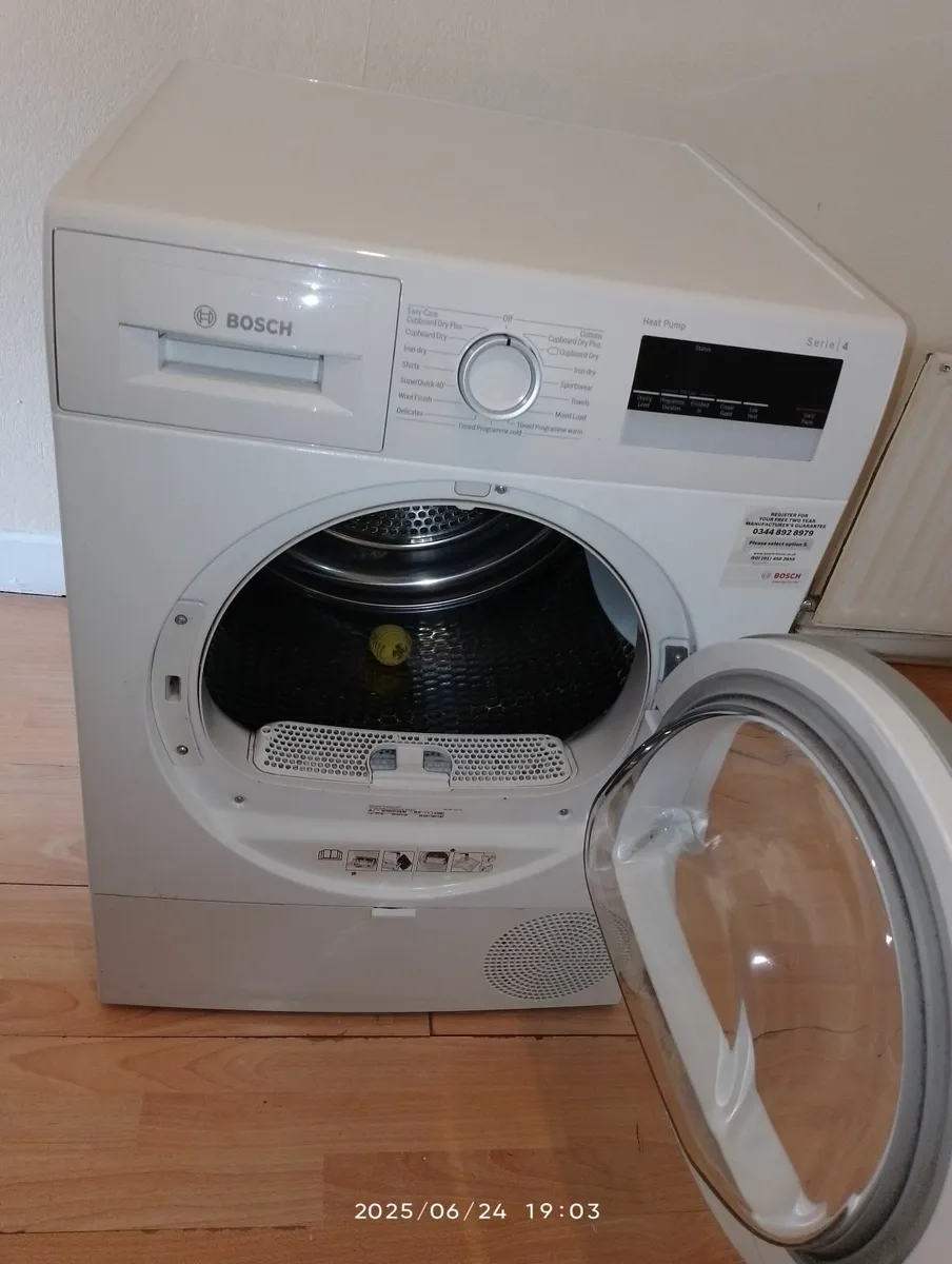 Bosch clothes dryer 8kg - Image 4