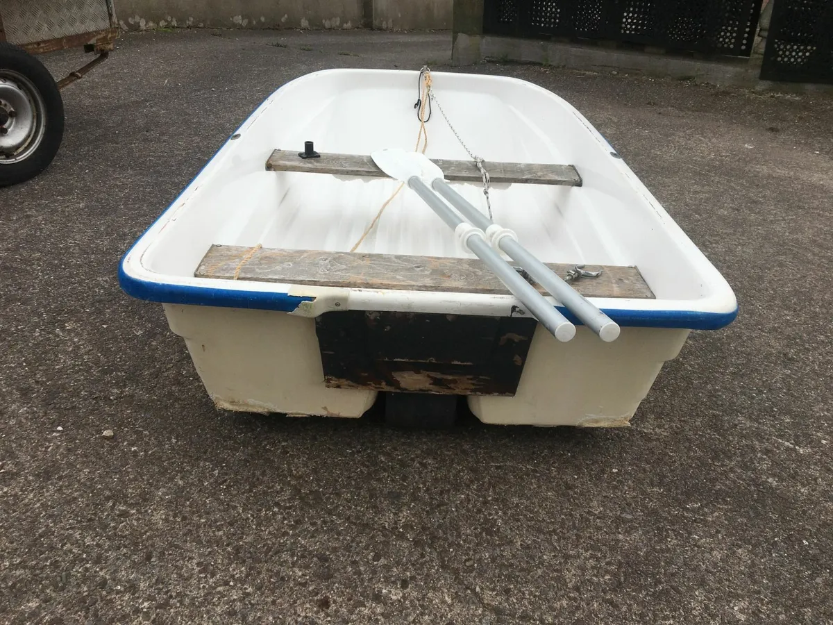 Tender - Plastic Boat - Image 3