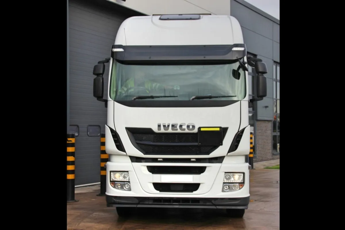 2016 IVECO STRALIS 460 6X2 TRACTOR UNIT - Image 2