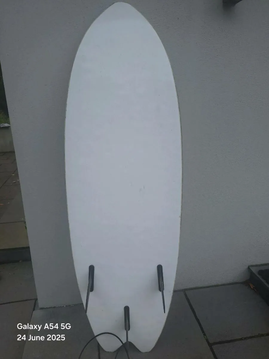 Surfboard - Image 2