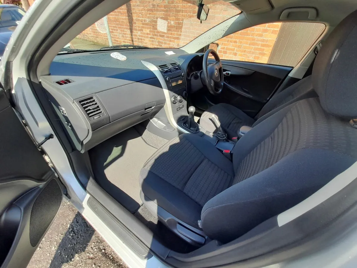 Toyota Corolla 2007 - Image 4
