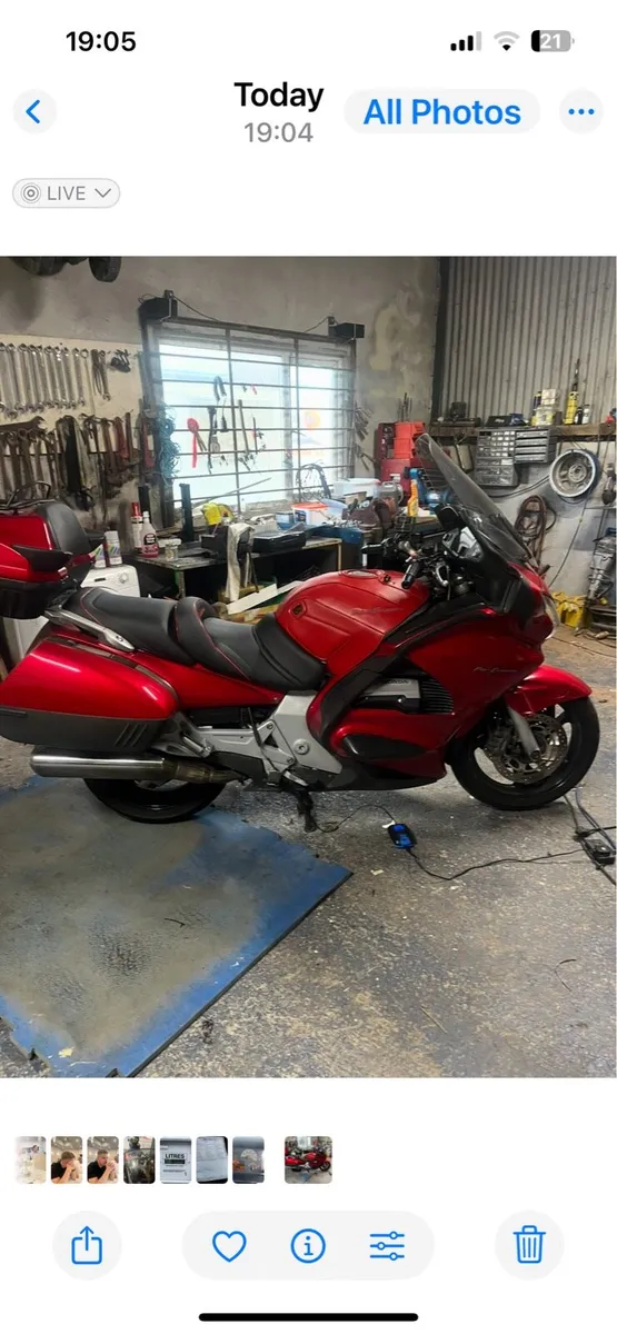 Motorcycle - Image 4