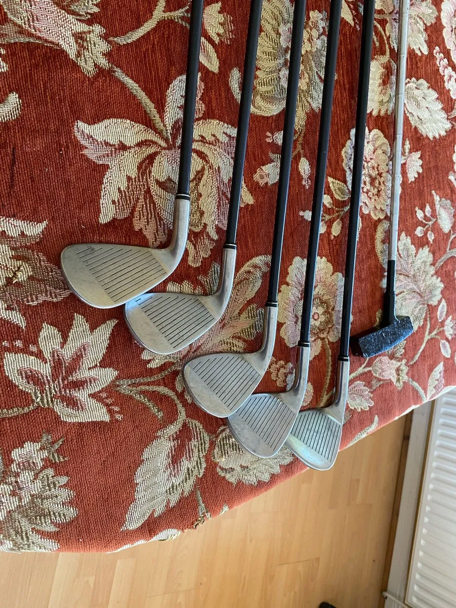 Junior golfer set of clubs - Image 4