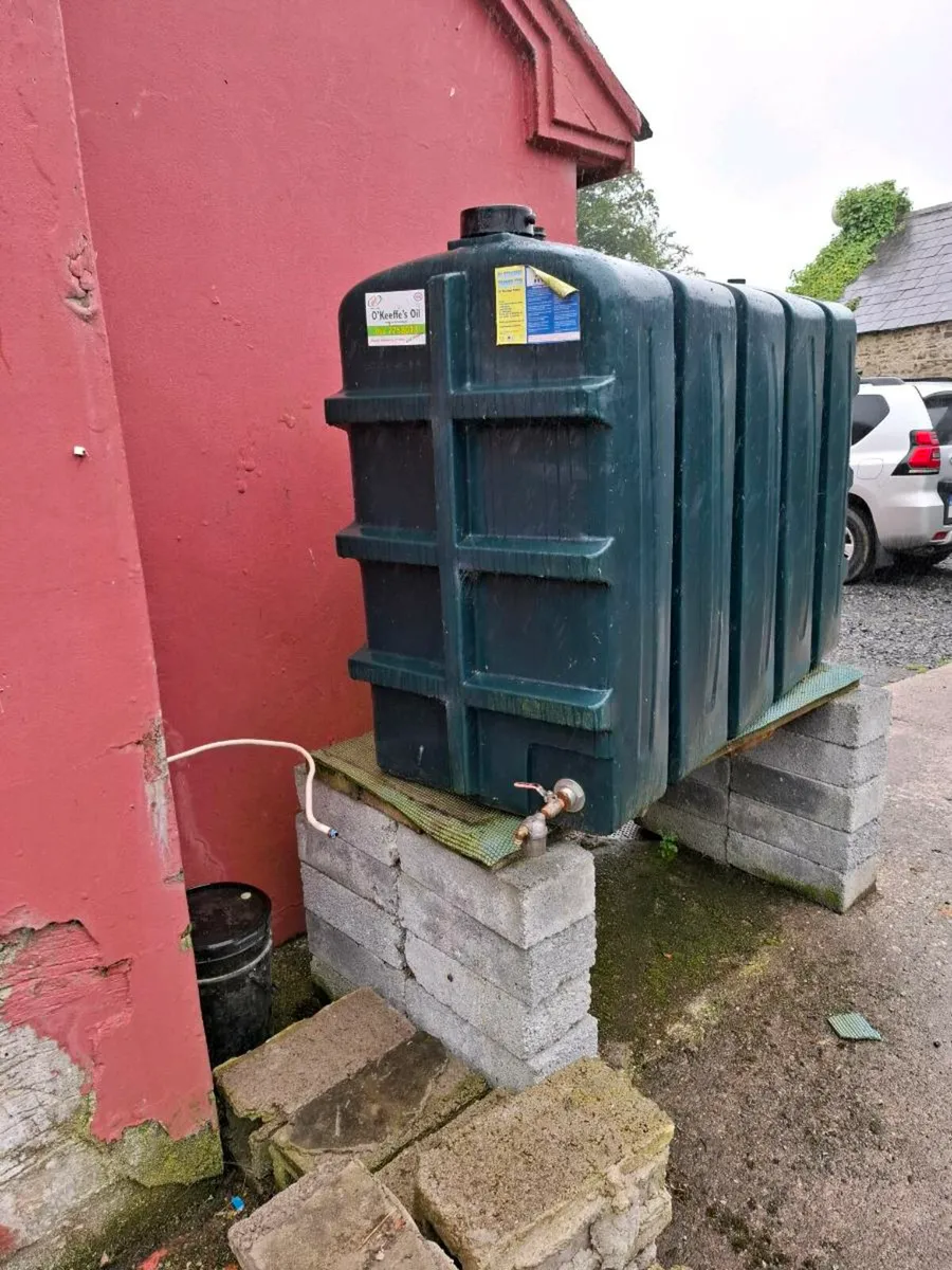 1150 litre oil tank