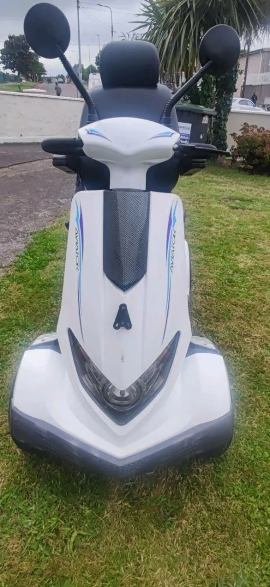 Heartway Aviator Mobility scooter SX8 - Image 2