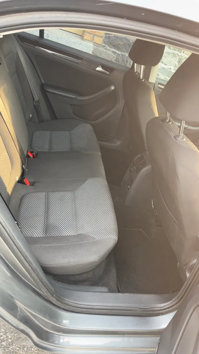 Vw Jetta - Image 4