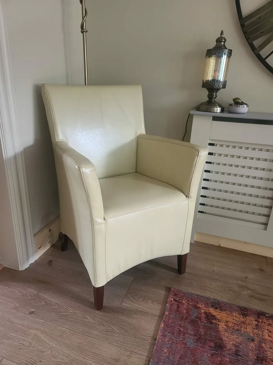 Occasional chair - Image 1