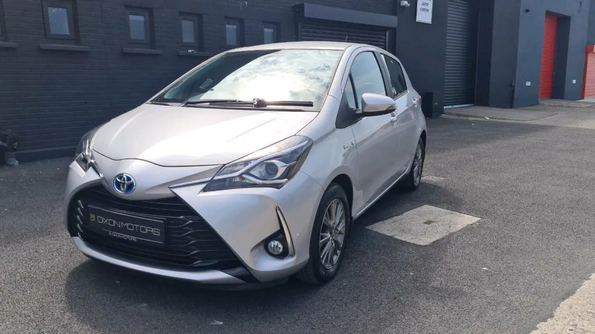 Toyota Yaris Hybrid Auto - Image 3