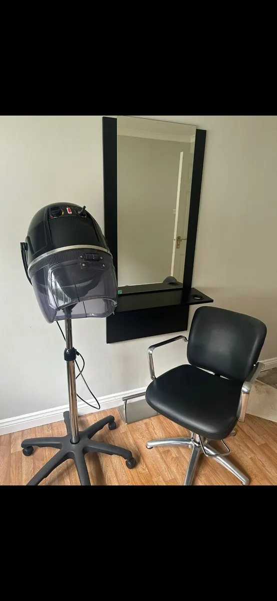 Hoop dryer, mirror + styling chair w foot stool