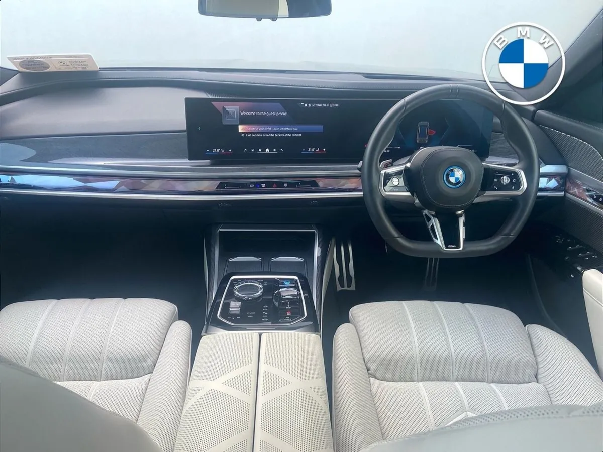 BMW i7 Xdrive60 M Sport - Image 4