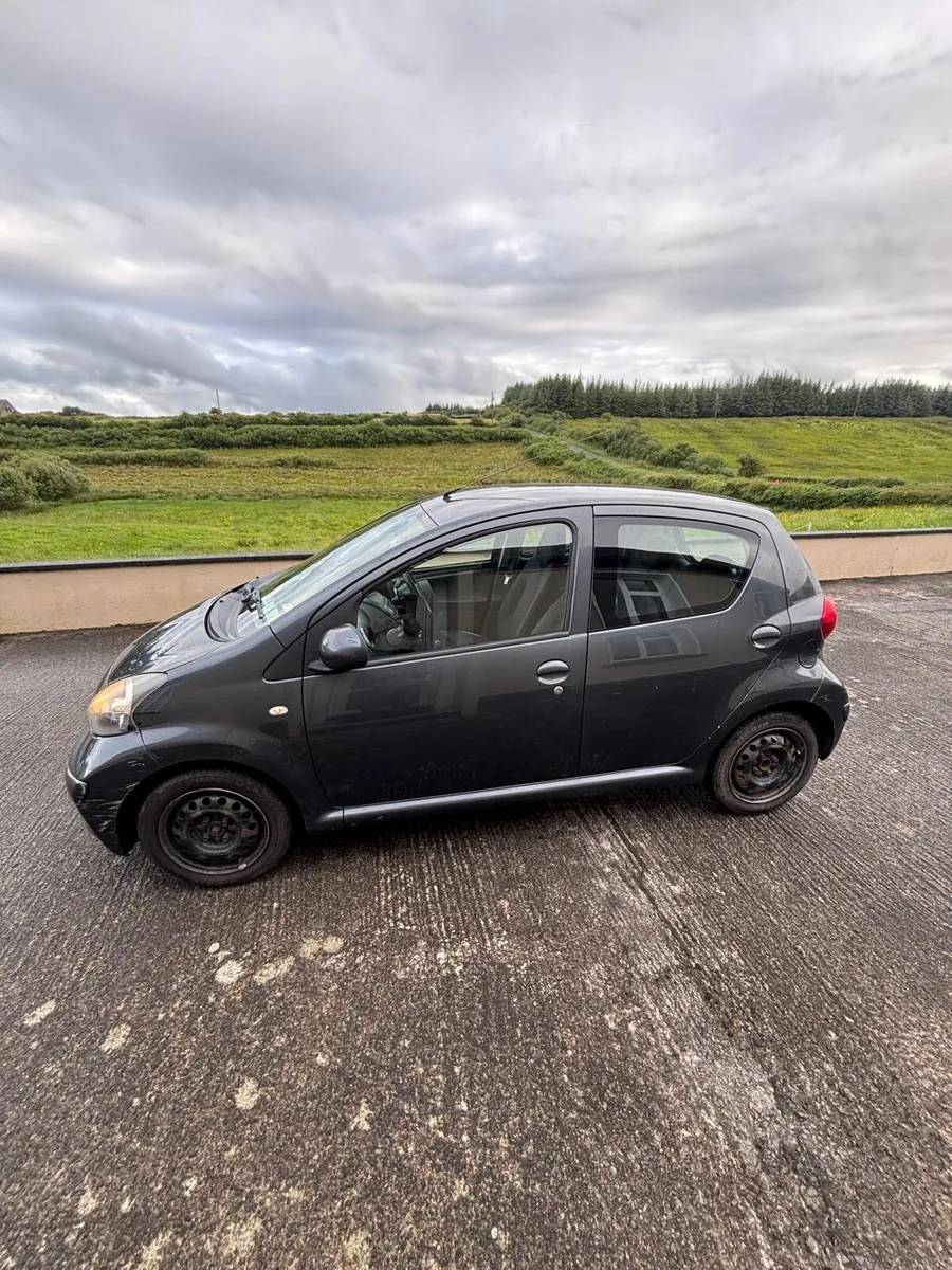 Toyota Aygo  1.0 petrol - Image 3