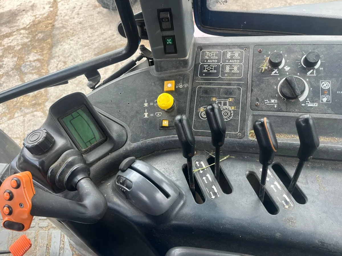 New Holland tm175 - Image 2