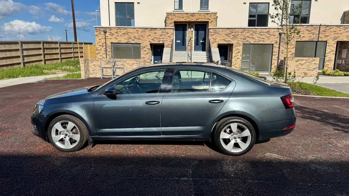 Skoda Octavia 2017 - Image 1
