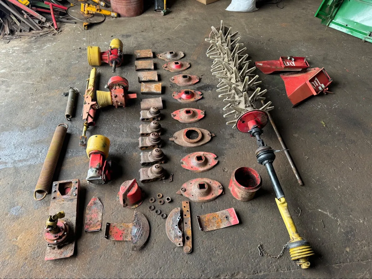 Mower parts - Image 1