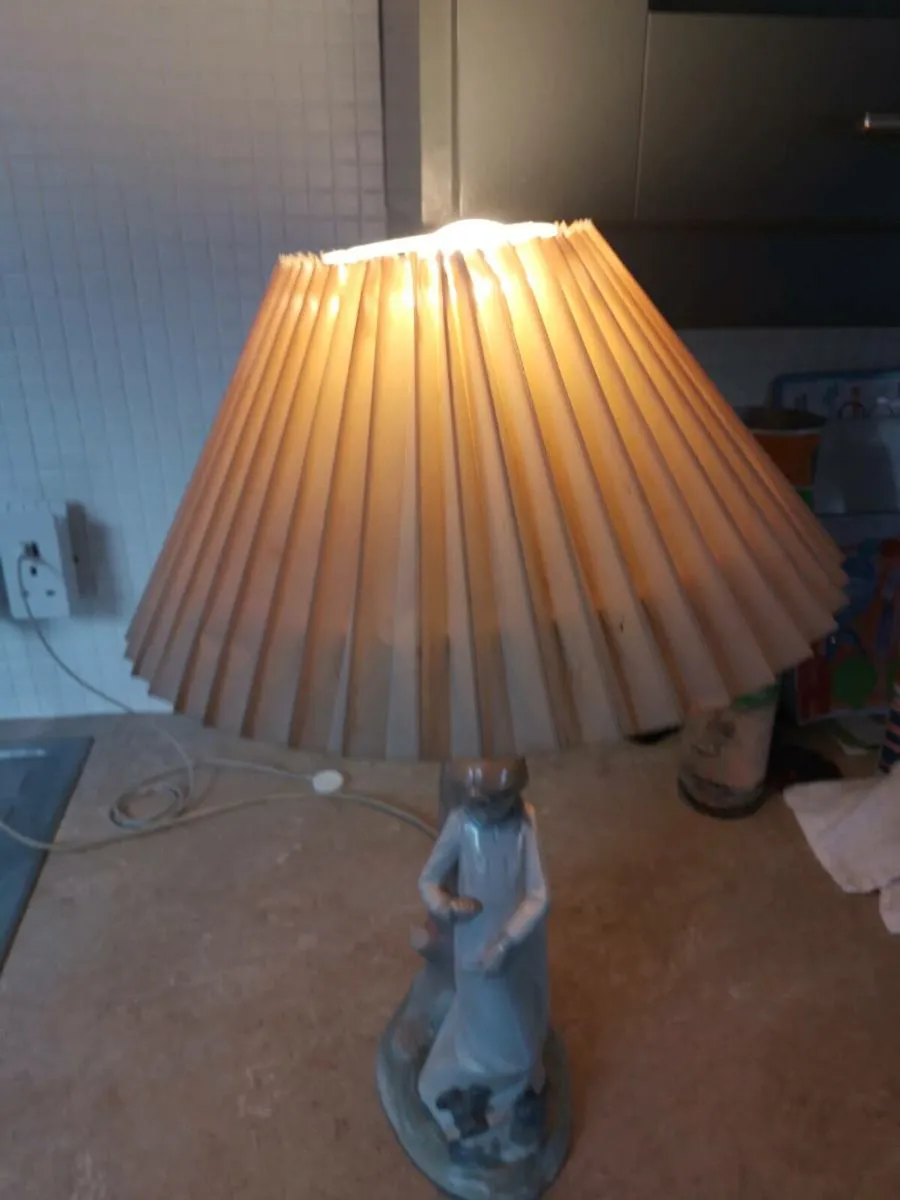 Old lamp - Image 4