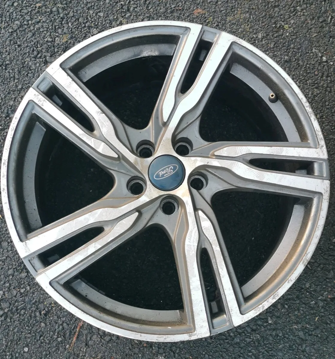 Alloys 19 inch 3 in great condition - Image 2