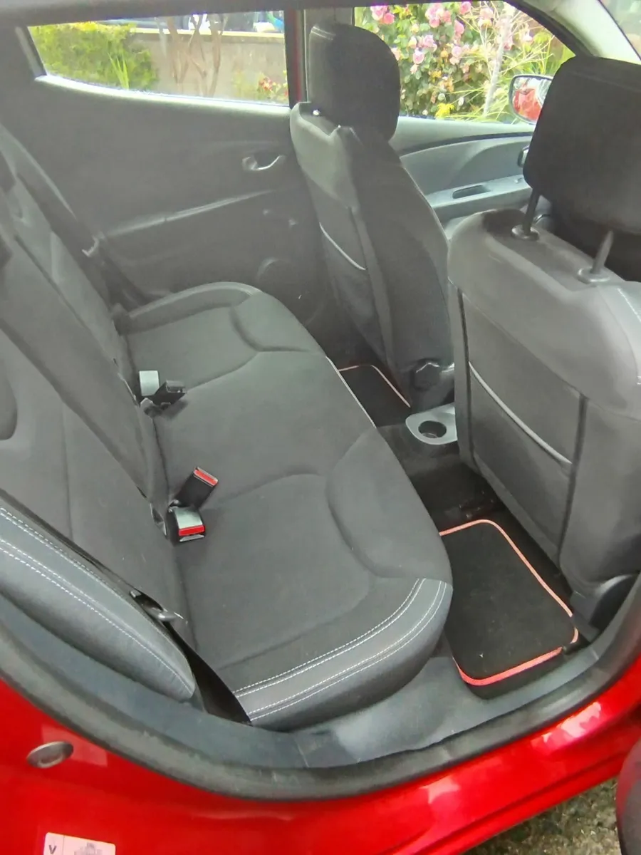181 Renault Clio Dynamique 1.2 Petrol - Image 4