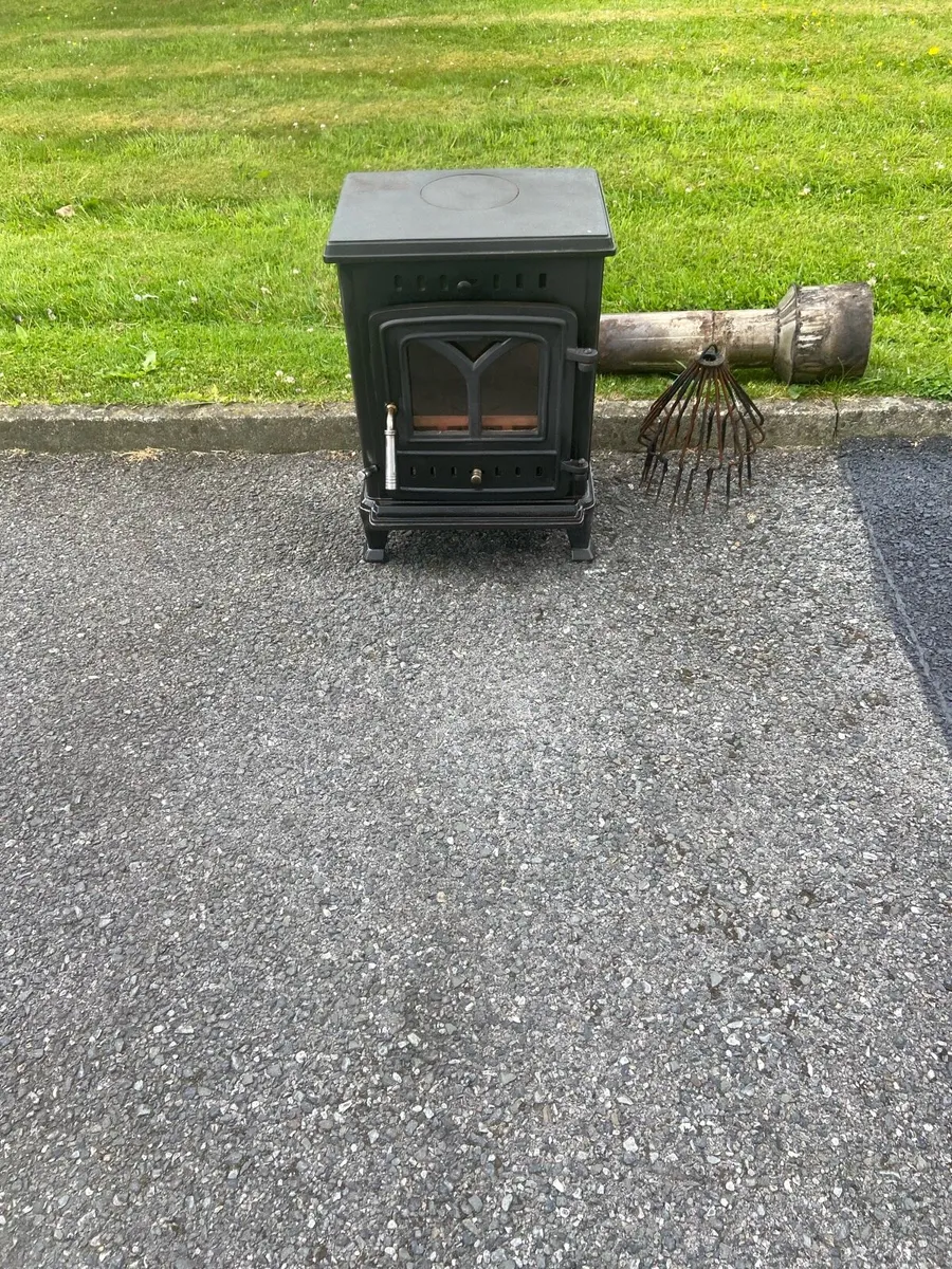 Stove - Image 1