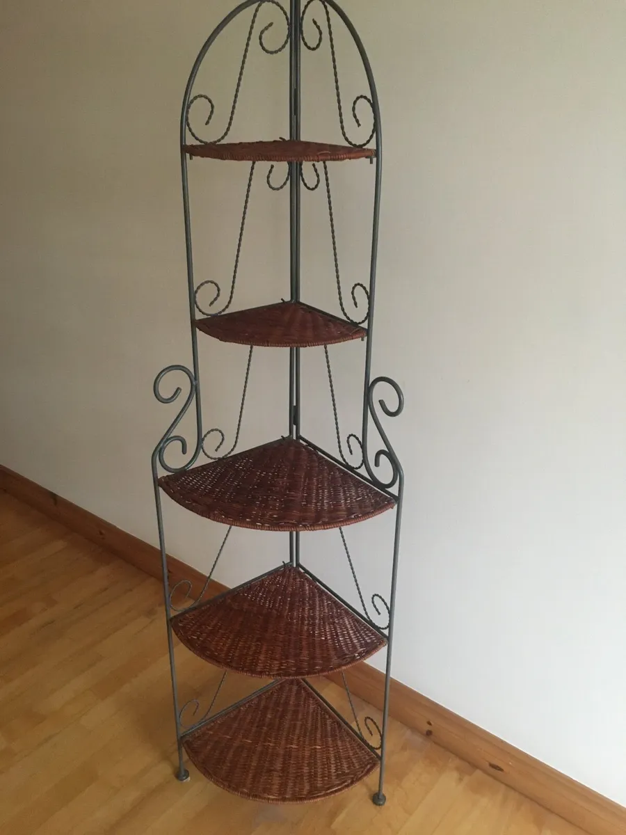 Plant stand