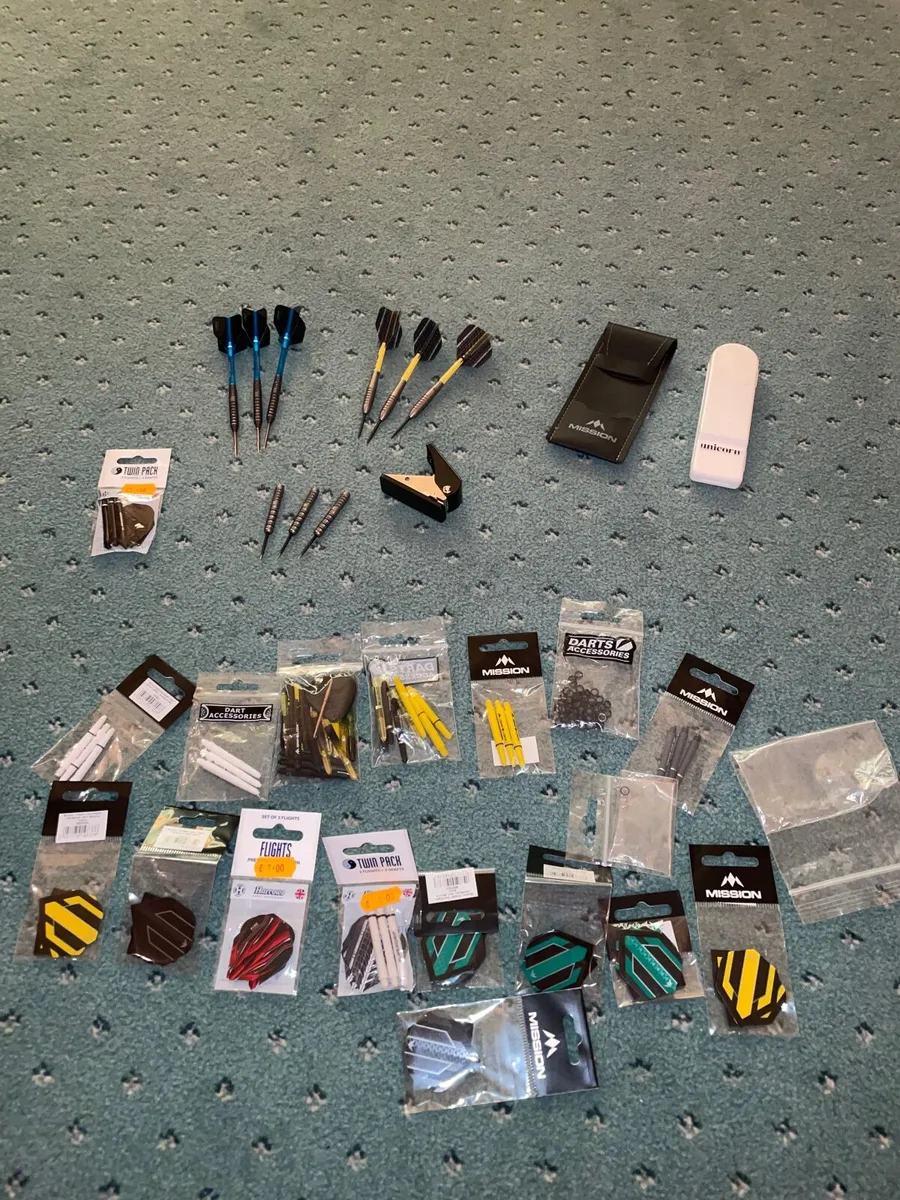 Darts bundle - Image 1