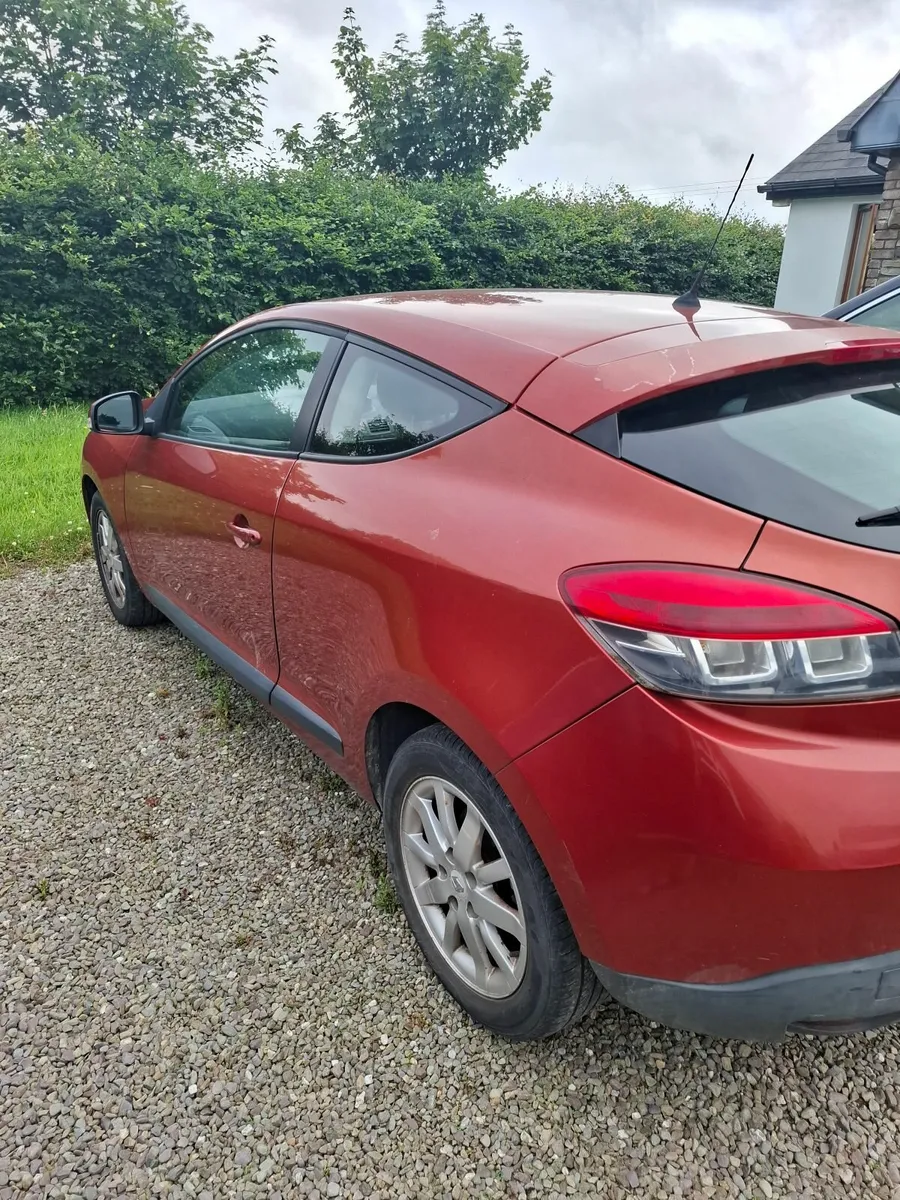 Renault Megane 2010 - Image 1