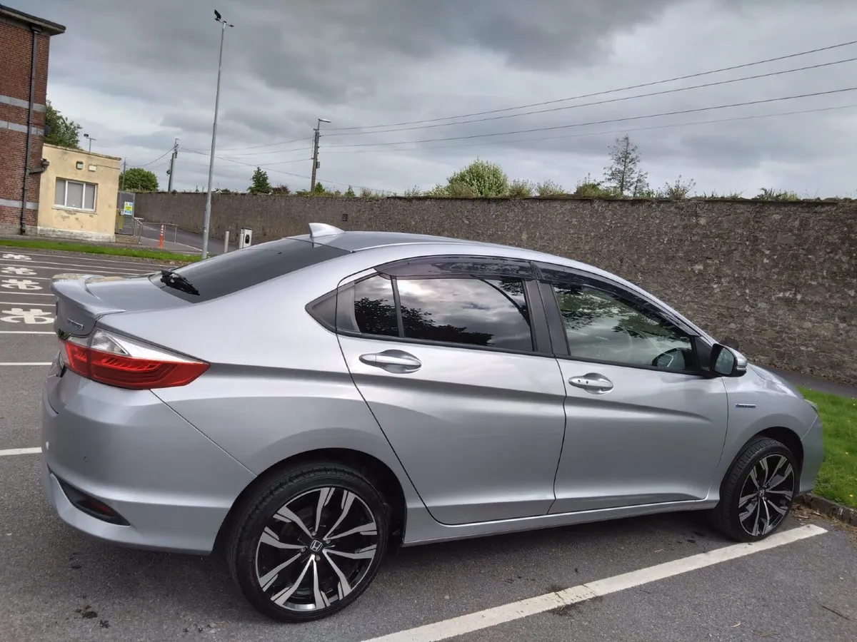 HONDA GRACE - Image 4