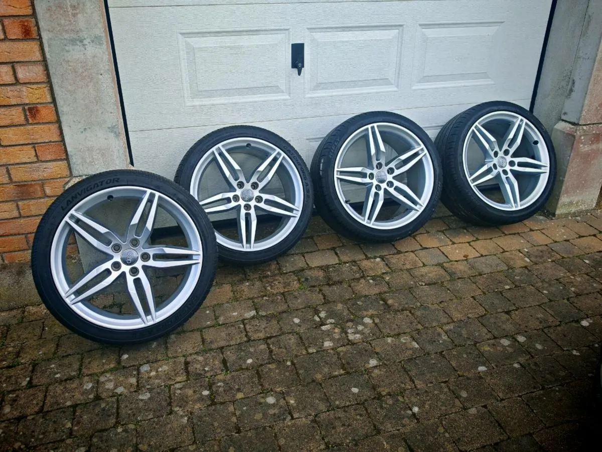 Audi 19" Le Mans Alloys with Tires - Image 1