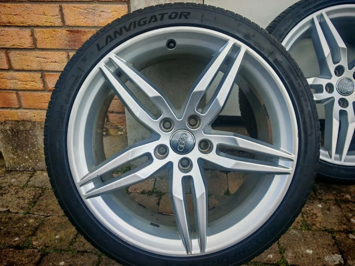 Audi 19" Le Mans Alloys with Tires - Image 4