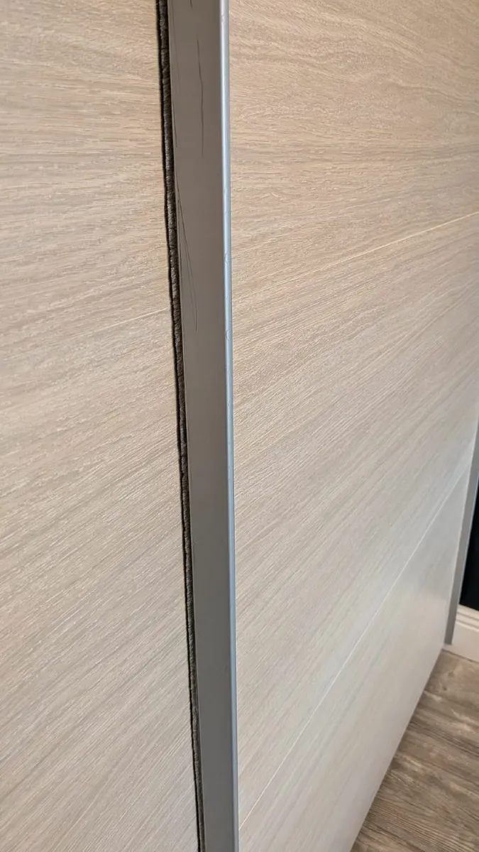 Wardrobe - Image 4