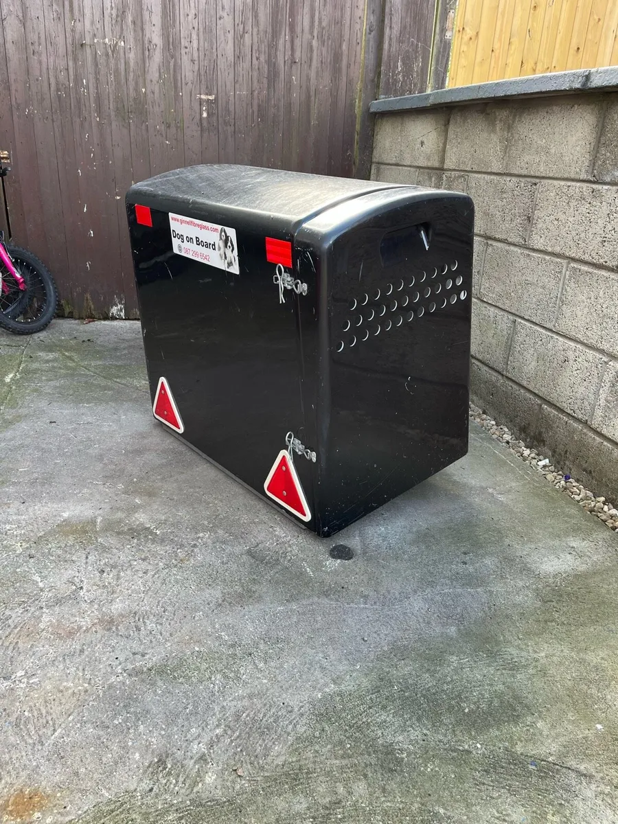 Dog transport box - Image 1