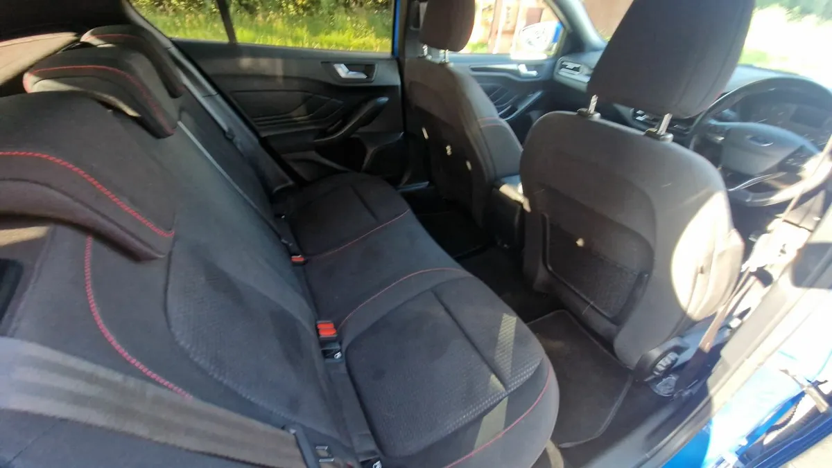 Ford Focus 2019 4th gen 1.5 diesel ST line 120ps - Image 3