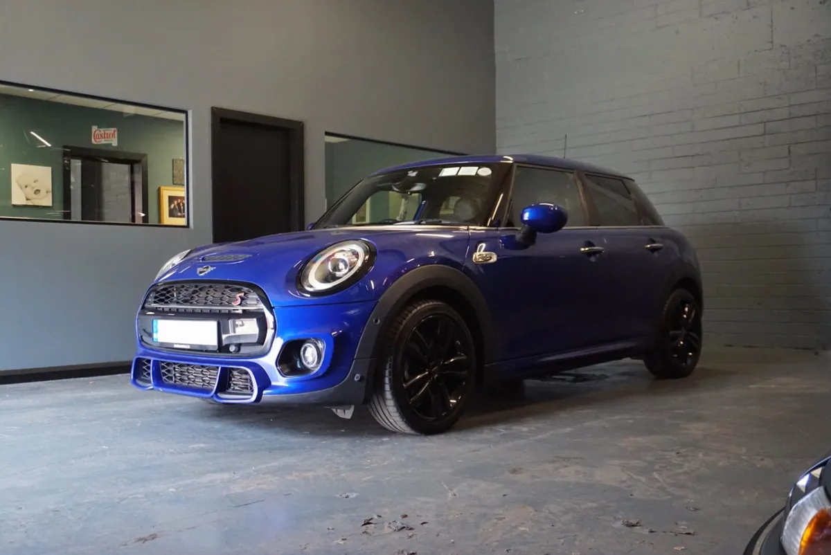 Mini Cooper S John Cooper Works 2.0 - Image 1