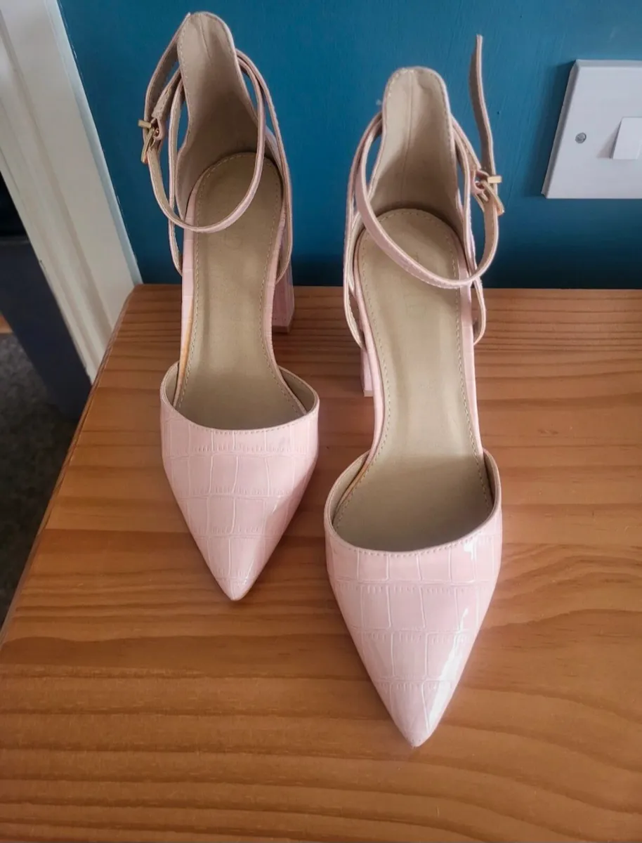 Shoes, dresses, bag bundle - Image 1