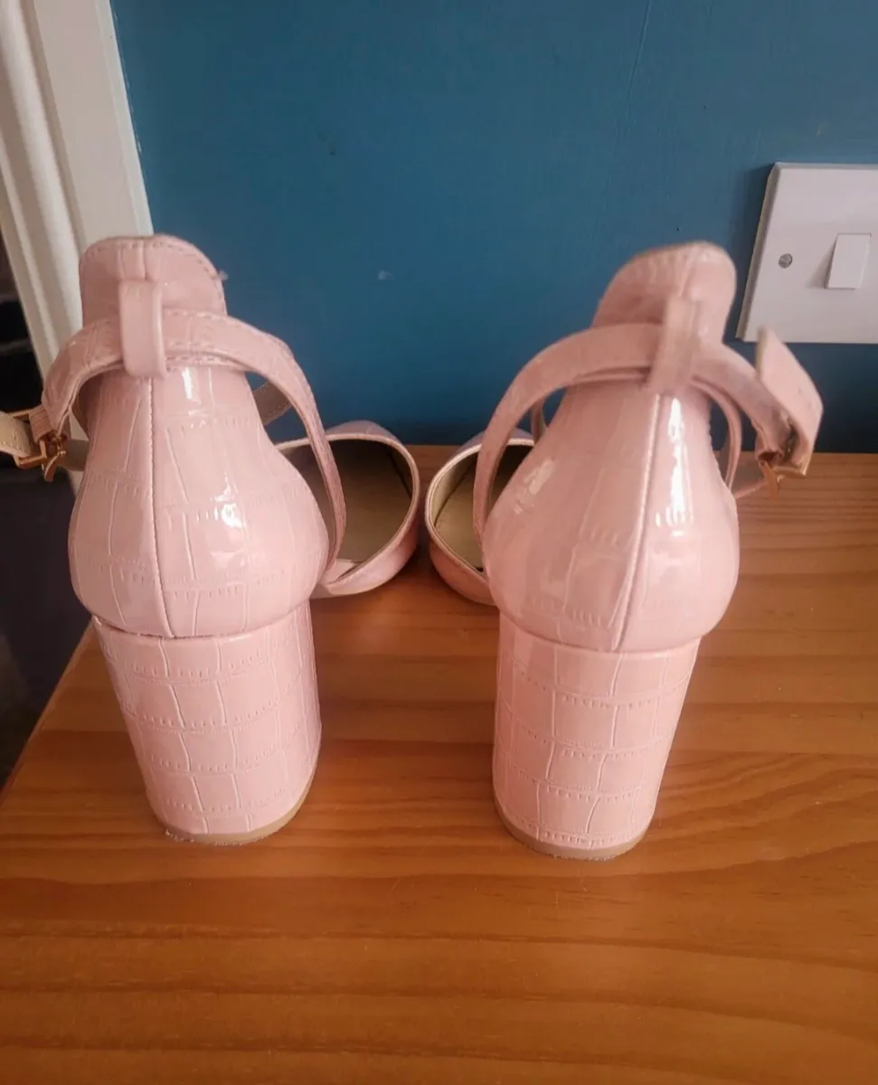 Shoes, dresses, bag bundle - Image 2