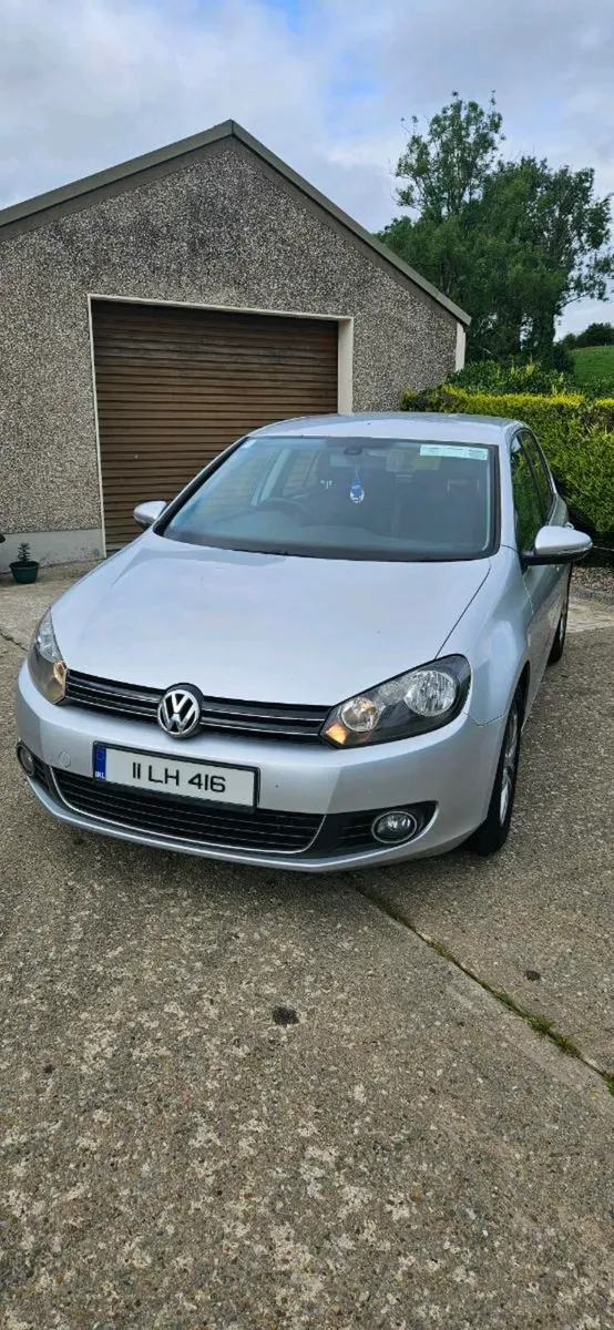 2011 VW Golf 1.6 TDI Highline - Image 1