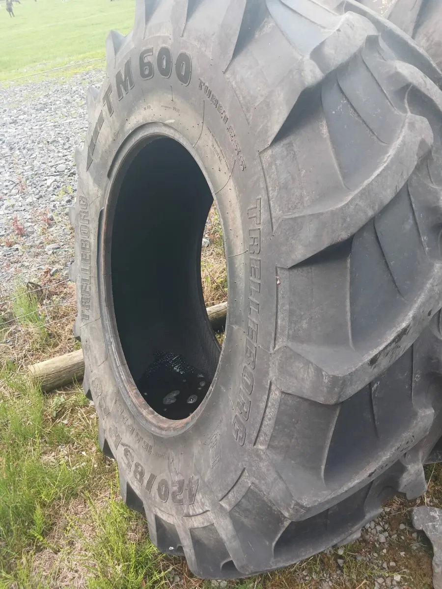 Tractor tyres - Image 1