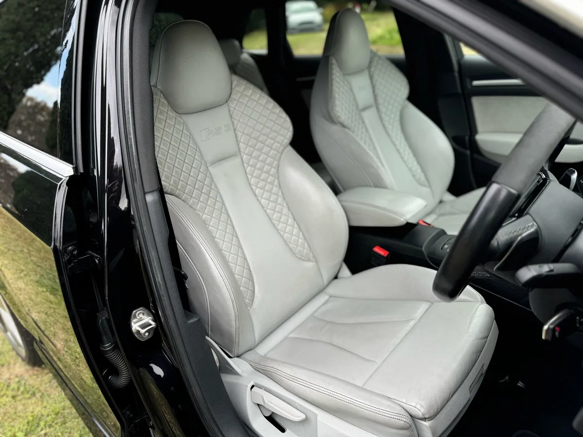 Audi RS3 - Image 2