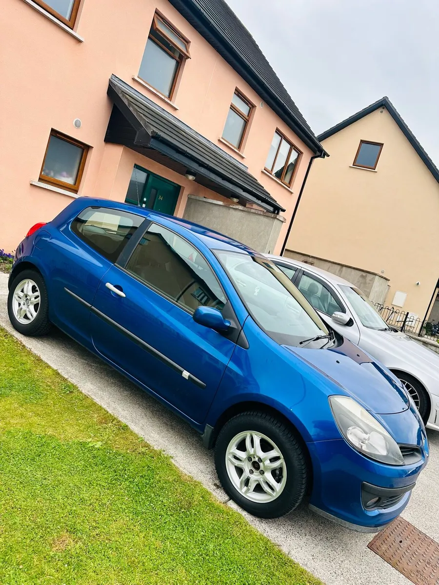 Renault Clio - Image 2