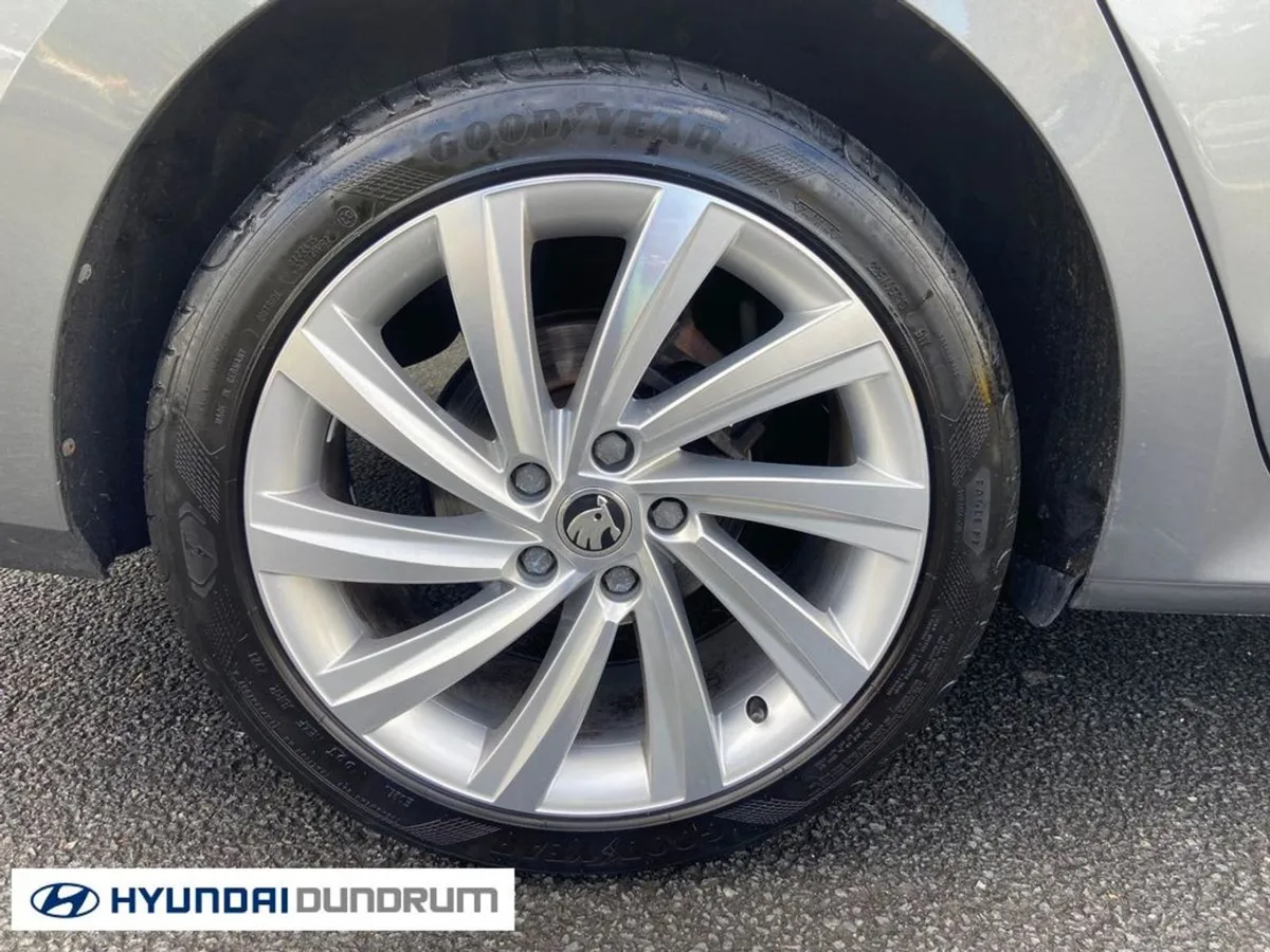 Skoda Octavia Style 2.0tdi 150HP DSG 5DR AUT - Image 4