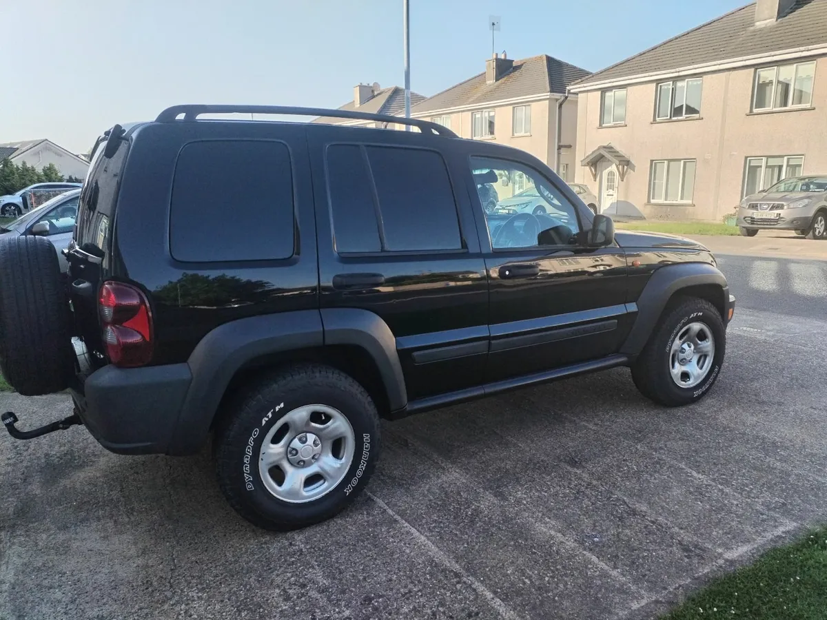 Jeep Cherokee KJ 2007 FRESH DOE - Image 4