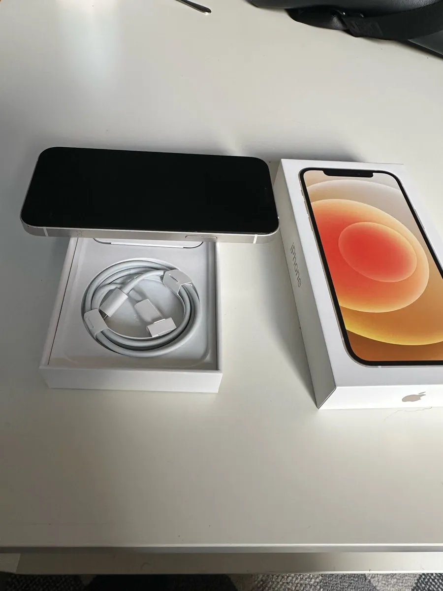 I phone 12 64 GB white - Image 4